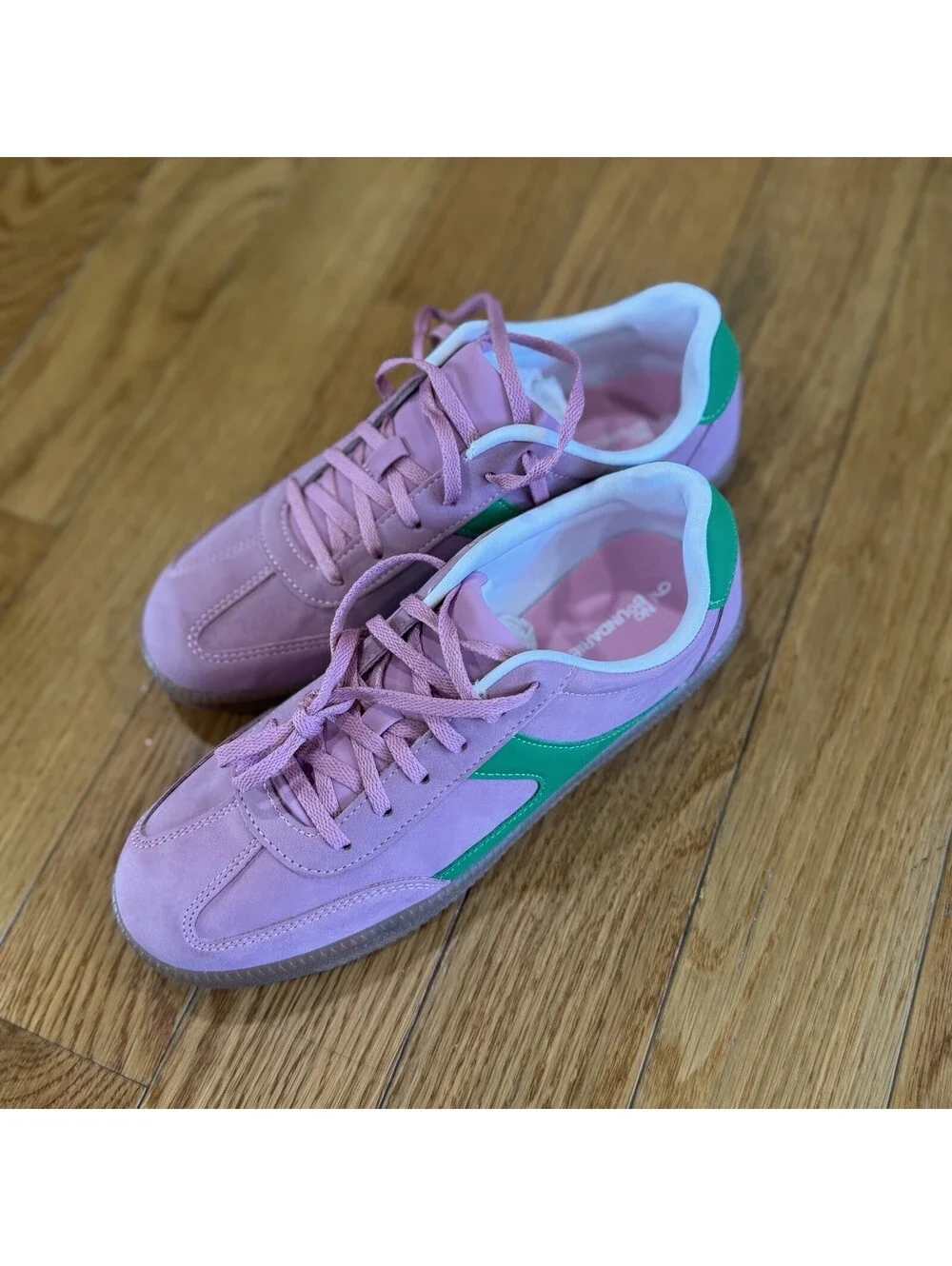 Size US 9 Women’s No Boundaries Women's Lace Up Sport Sneakers Pink Green